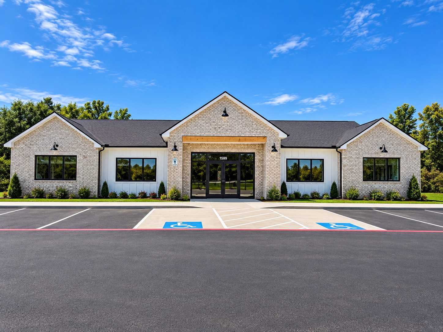 The new Heritage Animal Hospital building at 1599 W Bowen Blvd